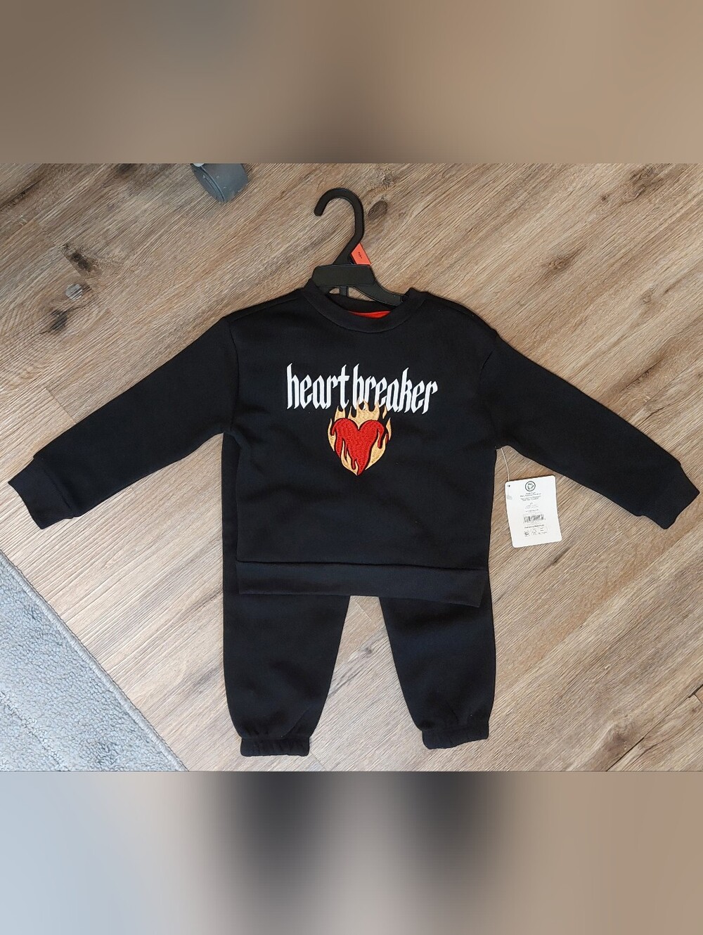 NWT Heartbreaker Sweatsuit Set